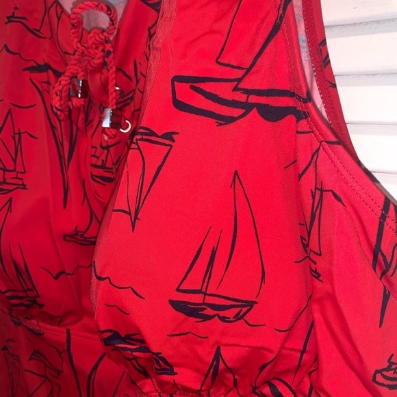 D&co 2 piece Tankini Red with sailboat print 20W - Picture 3 of 12